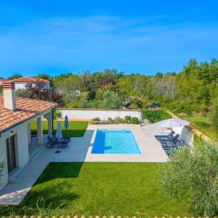 Dom wakacyjny House Evida *